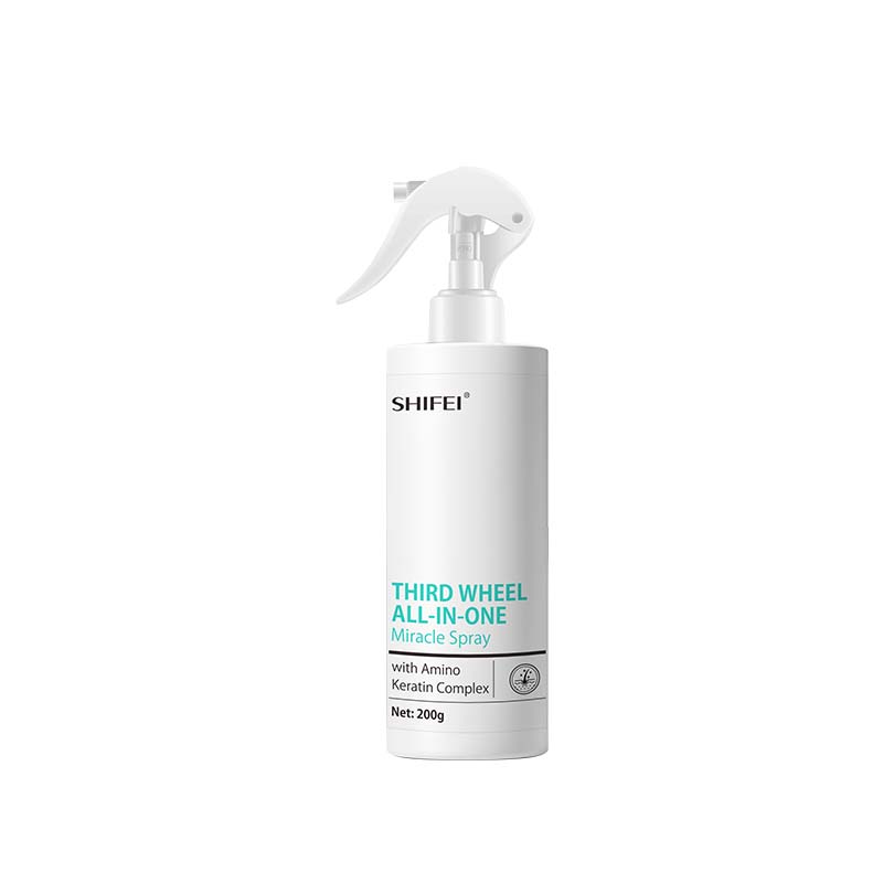 THIRD WHEEL ALL-IN-ONE MIRACLE SPRAY 